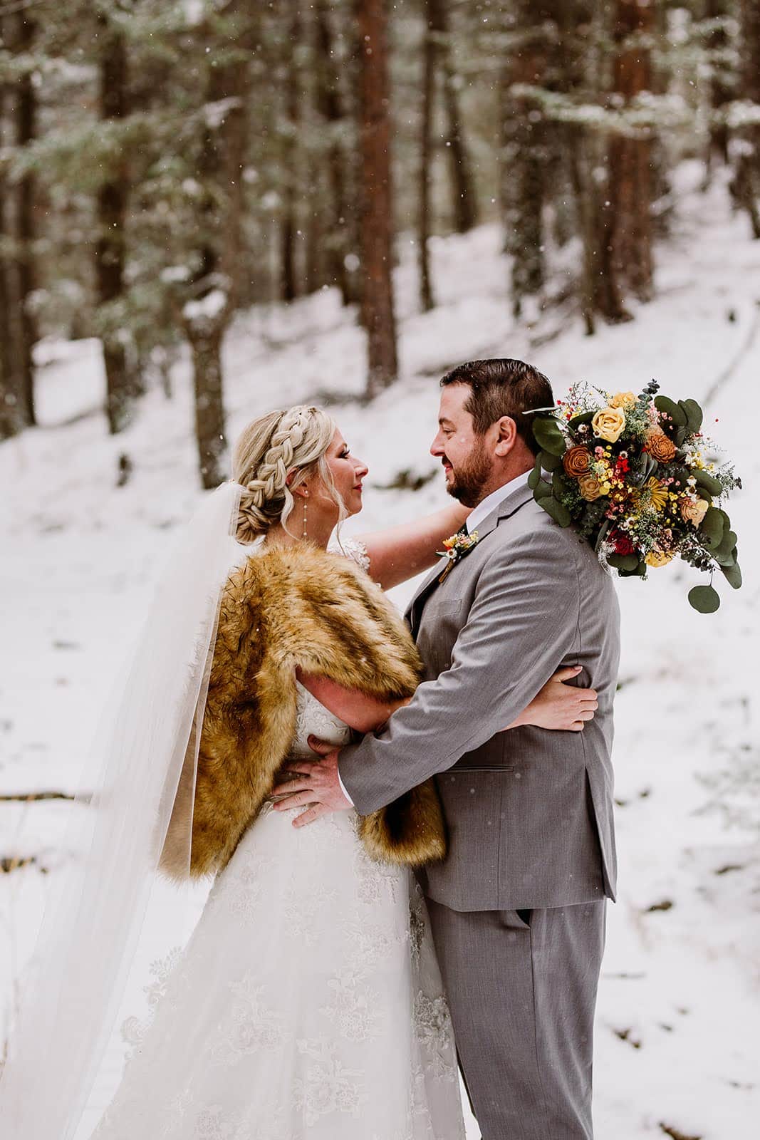 Jo & Josh snowy winter wedding in Colorado at Juniper Lodge & Treehouses