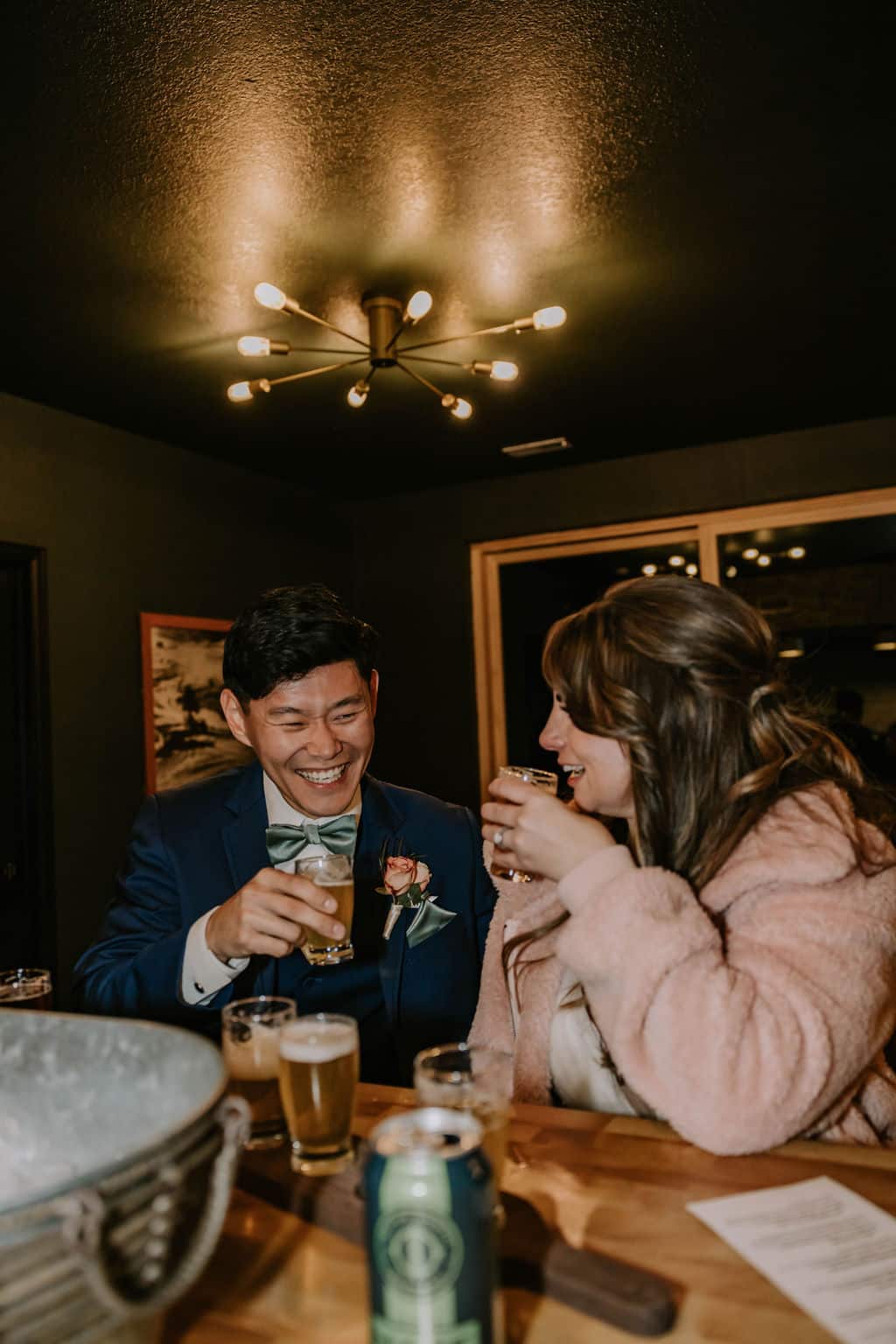 Craft beer tasting in the lounge at Juniper Lodge & Treehouses