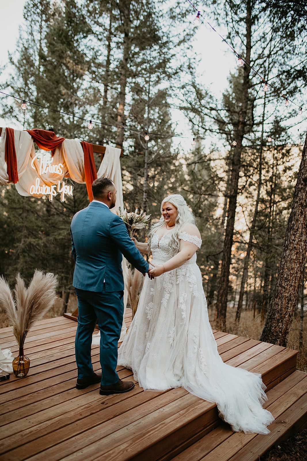 Neon sign reading ‘It Was Always You’ at Juniper Lodge & Treehouses meadow ceremony