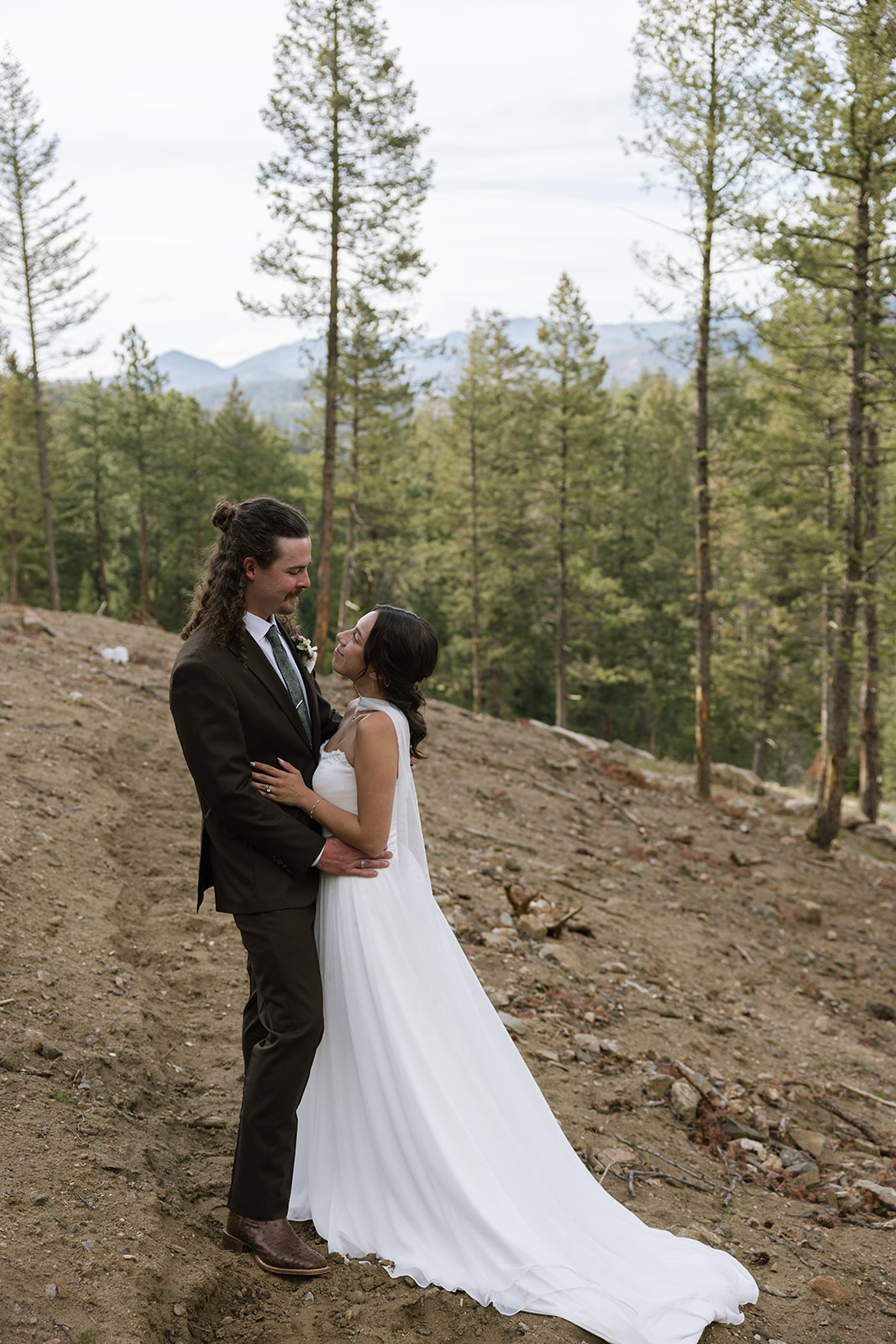 Wedding Couple Photos Juniper Lodge Treehouses Evergreen Colorado Mountains